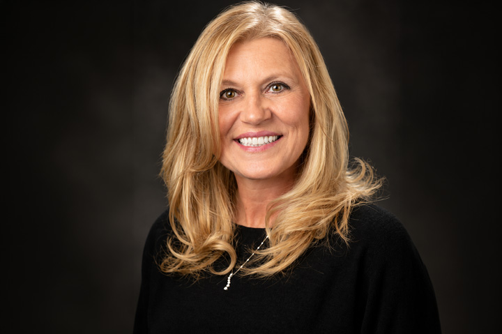 American Ad Bag Promotes Lisa Parker to VP of Sales