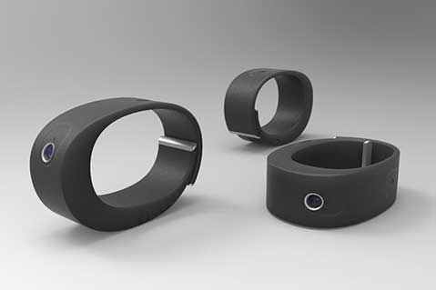 Smart Bracelet Helps Capture Unforgettable Moments