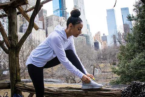 Winter Sales Tips: How to Sell Athleisure for Cold Weather