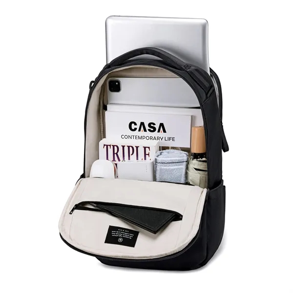 Baggage Claims: How Distributors Can Use Bags & Luggage To Elevate Their Campaigns