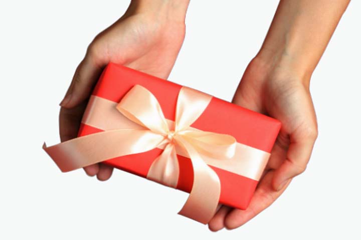 Infographic: 7 Gifting Tips