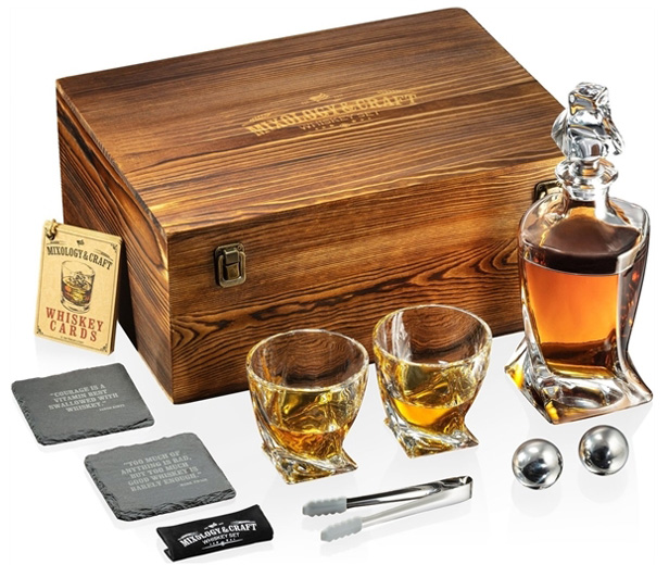 whiskey decanter set with wooden case