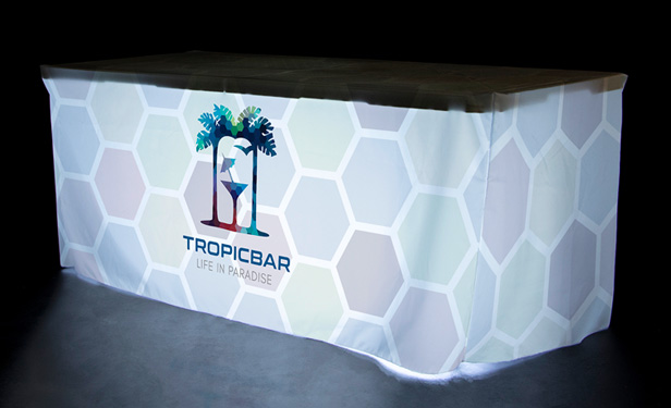 LED light up table throw