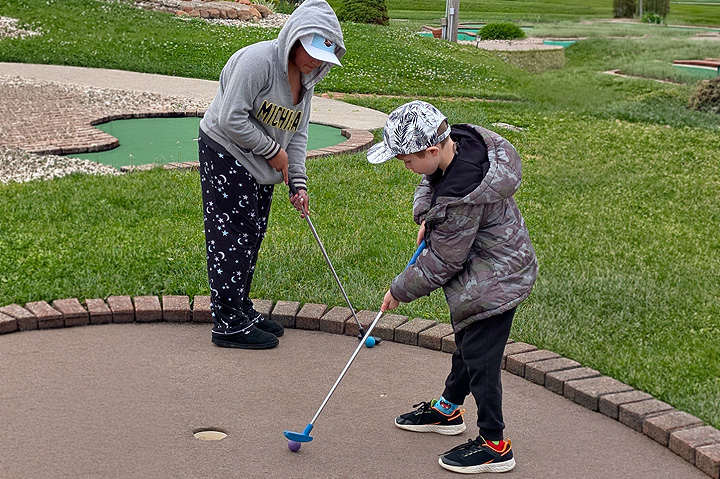 Pukka Donates Hats to Annual Golf Fundraiser
