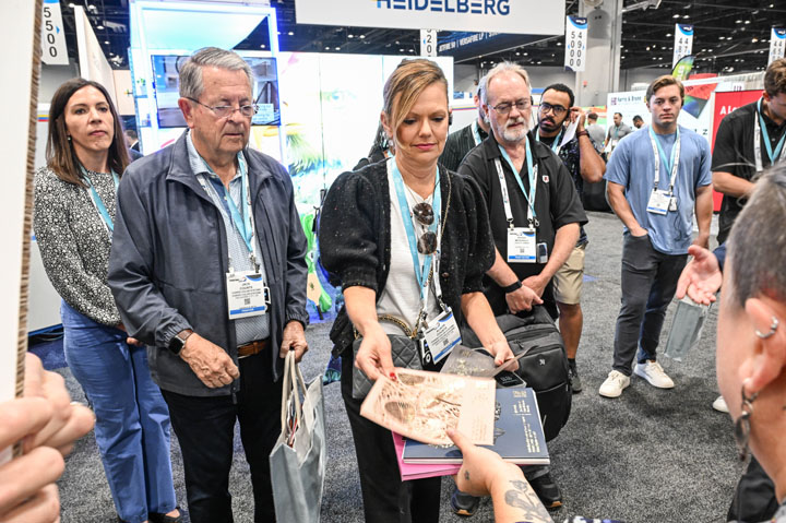 Printing United Expo attendees