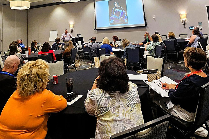 Universal Unilink Concludes Successful Annual Hosted-Buyer Conference