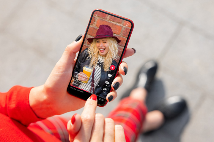 trend spotting on smart phone