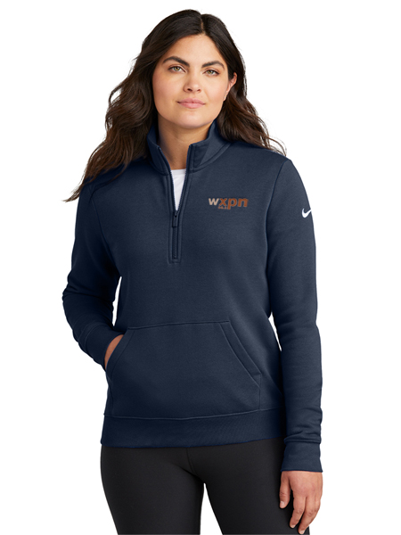 woman wearing navy blue fleece pullover